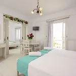 Lygdamis Downtown 3 Star Daire