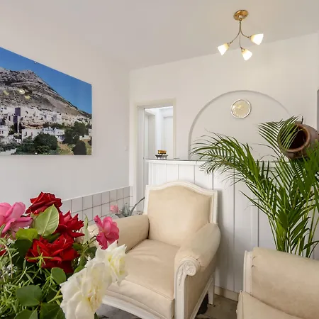 Lygdamis Downtown 3 Star Naxos City