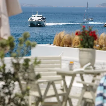 アパート Lygdamis Downtown 3 Star