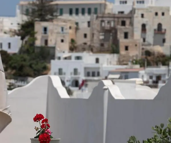 アパート Lygdamis Downtown 3 Star