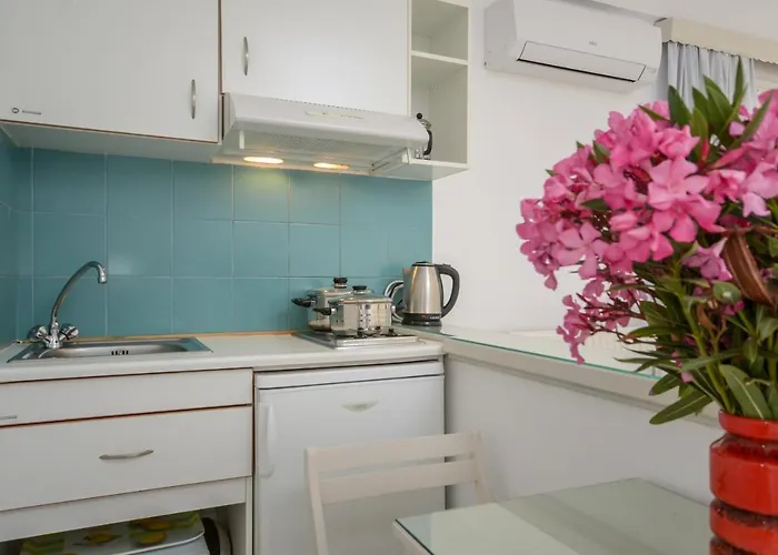 דירה Lygdamis Downtown 3 Star *