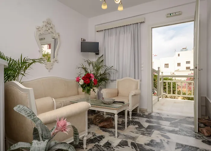 דירה Lygdamis Downtown 3 Star *