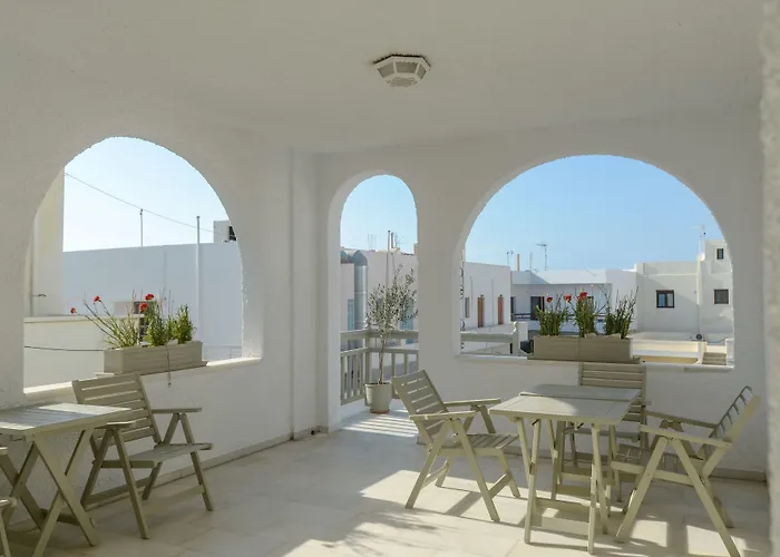 דירה Lygdamis Downtown 3 Star *