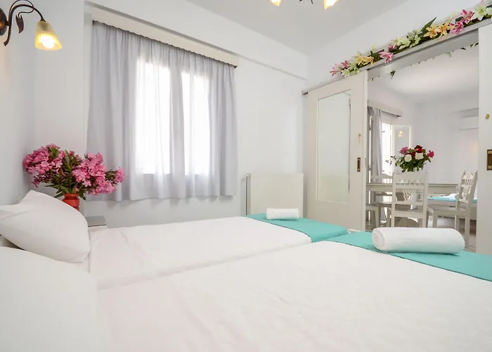 Lygdamis Downtown 3 Star Naxos City